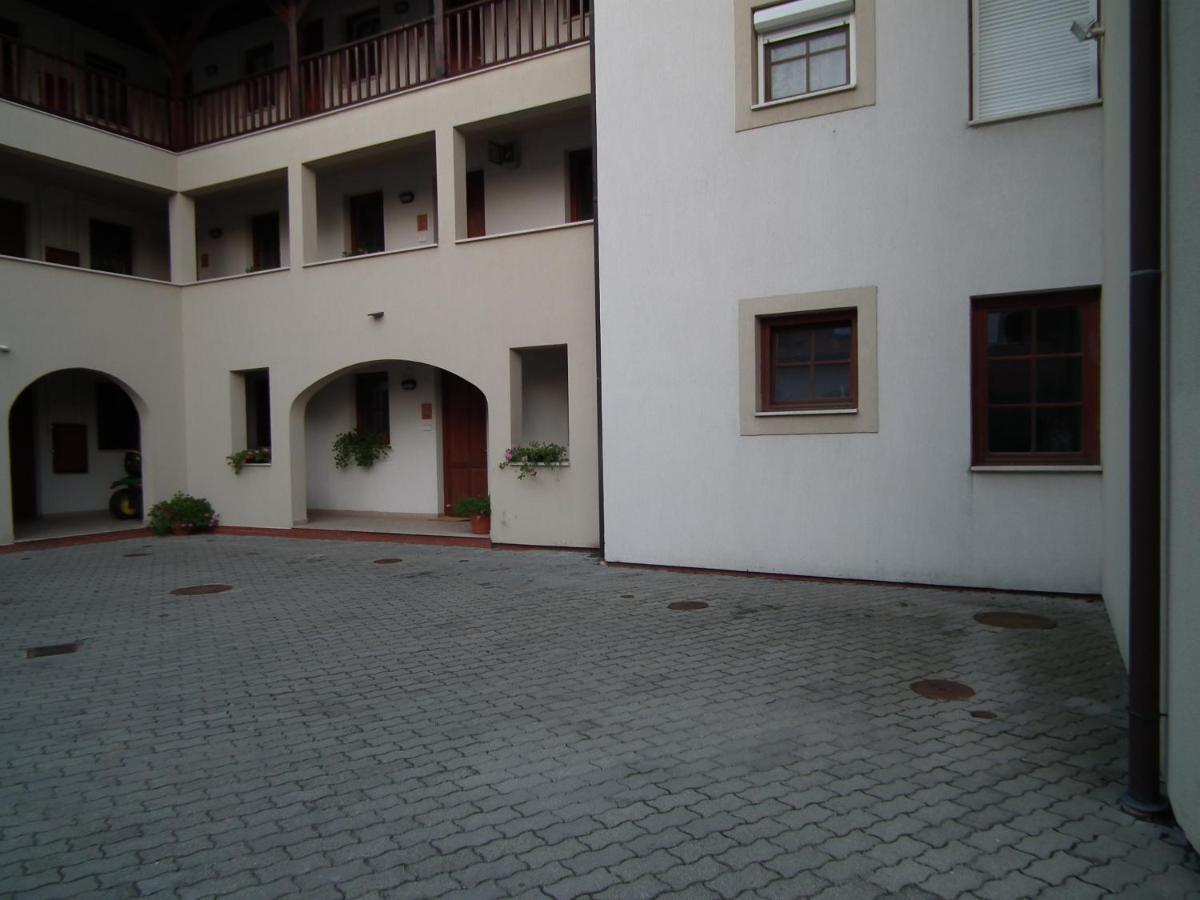 Modor Apartman Alsópáhok Quarto foto